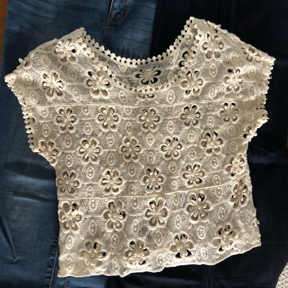 Charlotte Russe crocheted crop sweater - Picture 2 of 4